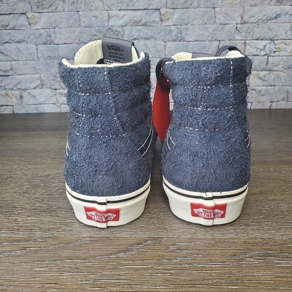 New Vans Sk8-Hi Hairy Suede - Picture 5 of 9